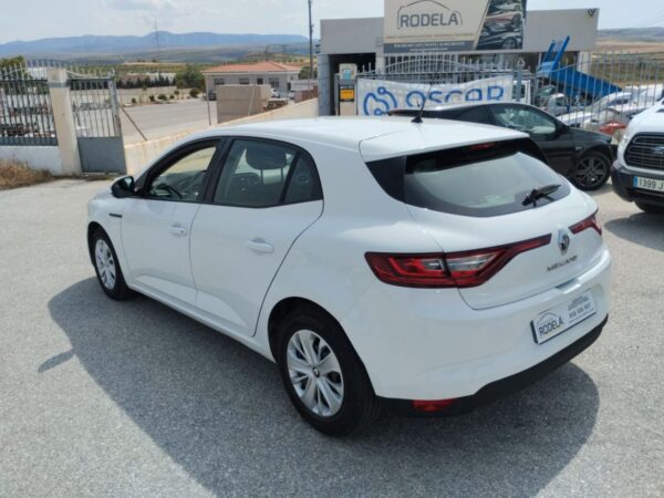 RENAULT Megane 1.2 TCe 100 Life Energy - Imagen 5