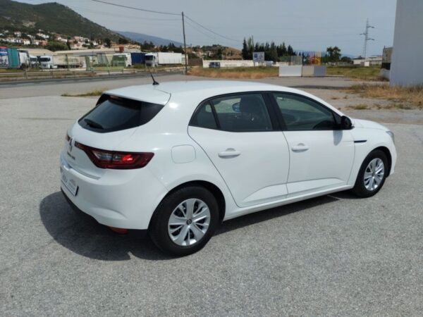 RENAULT Megane 1.2 TCe 100 Life Energy - Imagen 6