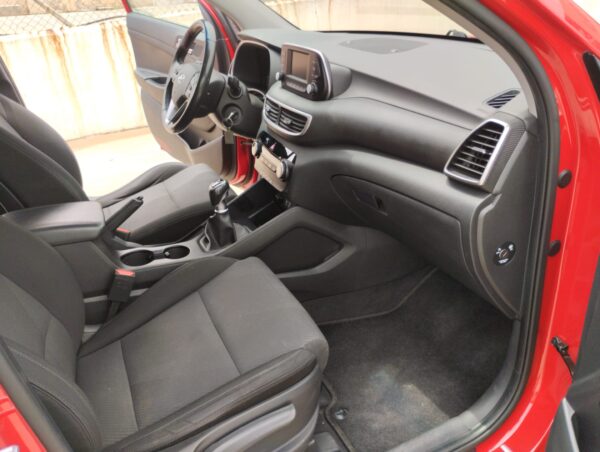 HYUNDAI TUCSON 1.6 GDI 4x2 - Imagen 9