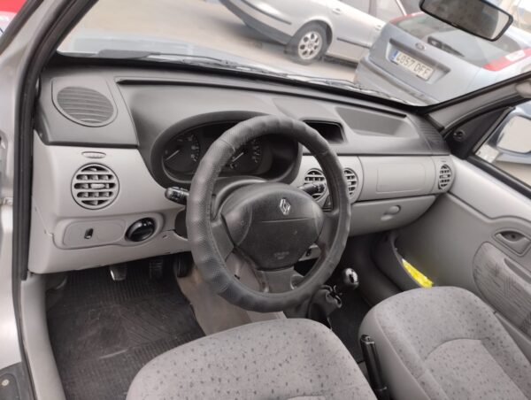 Renault Kangoo Combi 1.5 dCi Confort Expression - Imagen 18