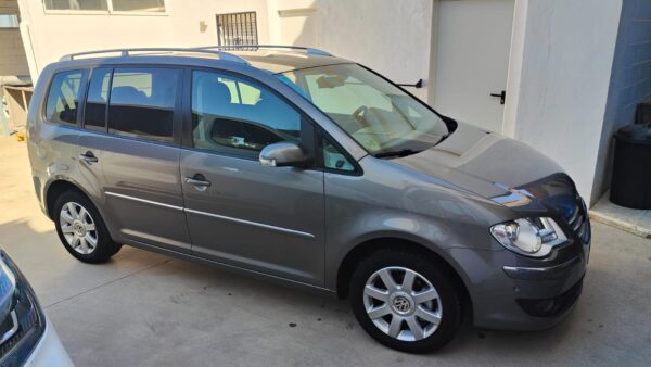 VOLKSWAGEN TOURAN 1.9 TDI - Imagen 2
